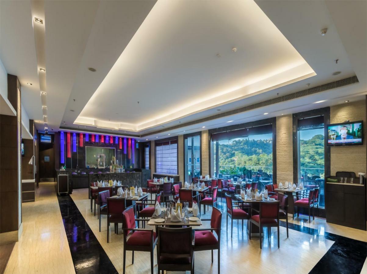 Golden Tulip Chandigarh, Panchkula Ngoại thất bức ảnh