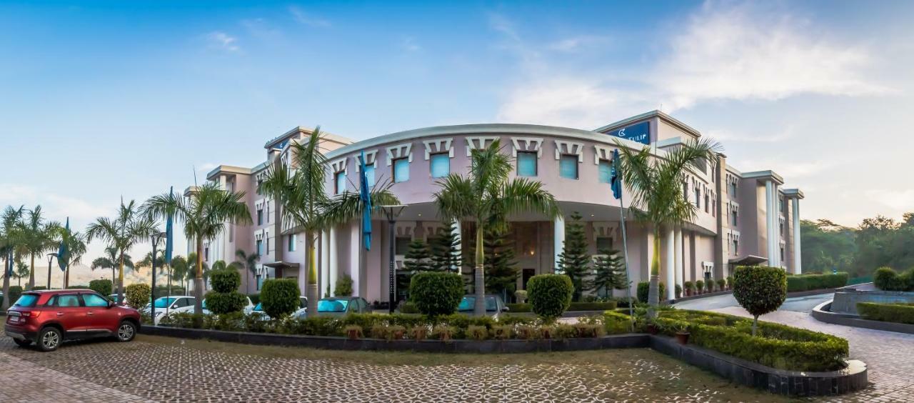 Golden Tulip Chandigarh, Panchkula Ngoại thất bức ảnh