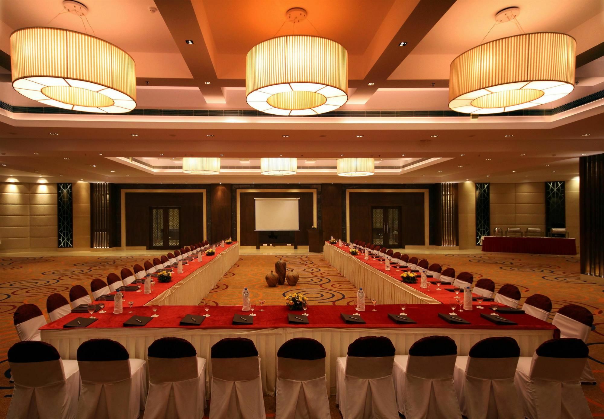 Golden Tulip Chandigarh, Panchkula Ngoại thất bức ảnh
